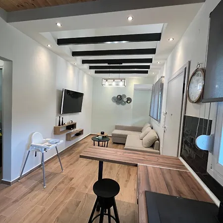 κ & μ House By The Sea Néa Iráklia