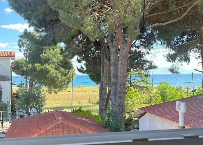 κ & μ House By The Sea Néa Iráklia